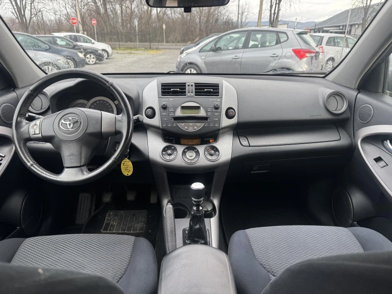 Toyota Rav4 2.2D4D 136KC, снимка 8 - Автомобили и джипове - 53068500