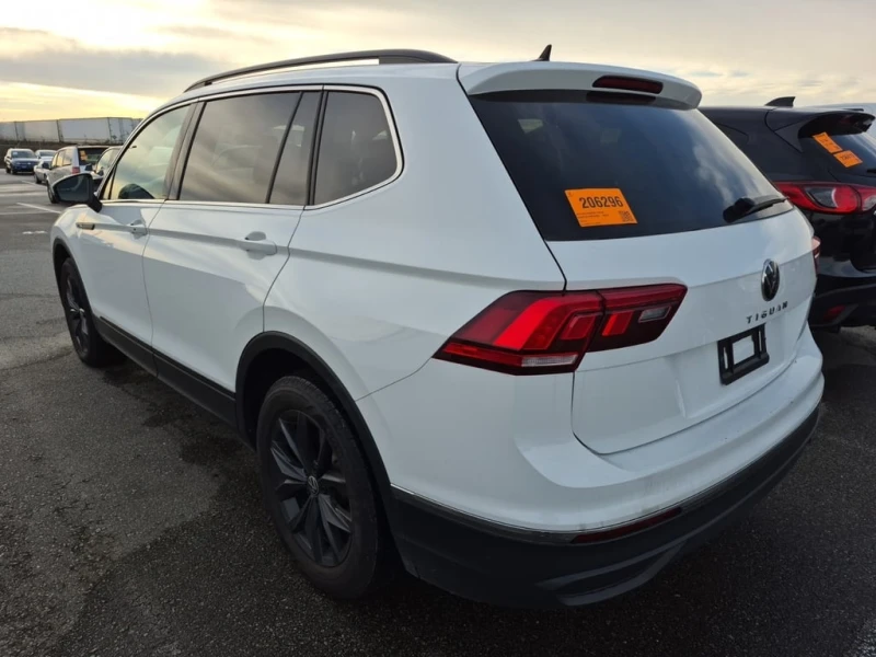 VW Tiguan * COMFORTLINE * CARFAX * AWD * , снимка 4 - Автомобили и джипове - 53260610