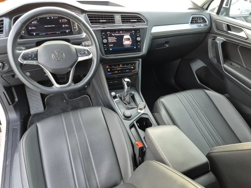 VW Tiguan * COMFORTLINE * CARFAX * AWD * , снимка 10 - Автомобили и джипове - 53260610