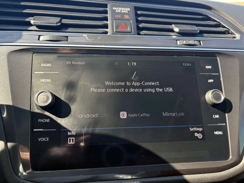 VW Tiguan * 4Motion SEL Premium R Line * CARFAX * ЦЕНА ДО БГ, снимка 15 - Автомобили и джипове - 53432075