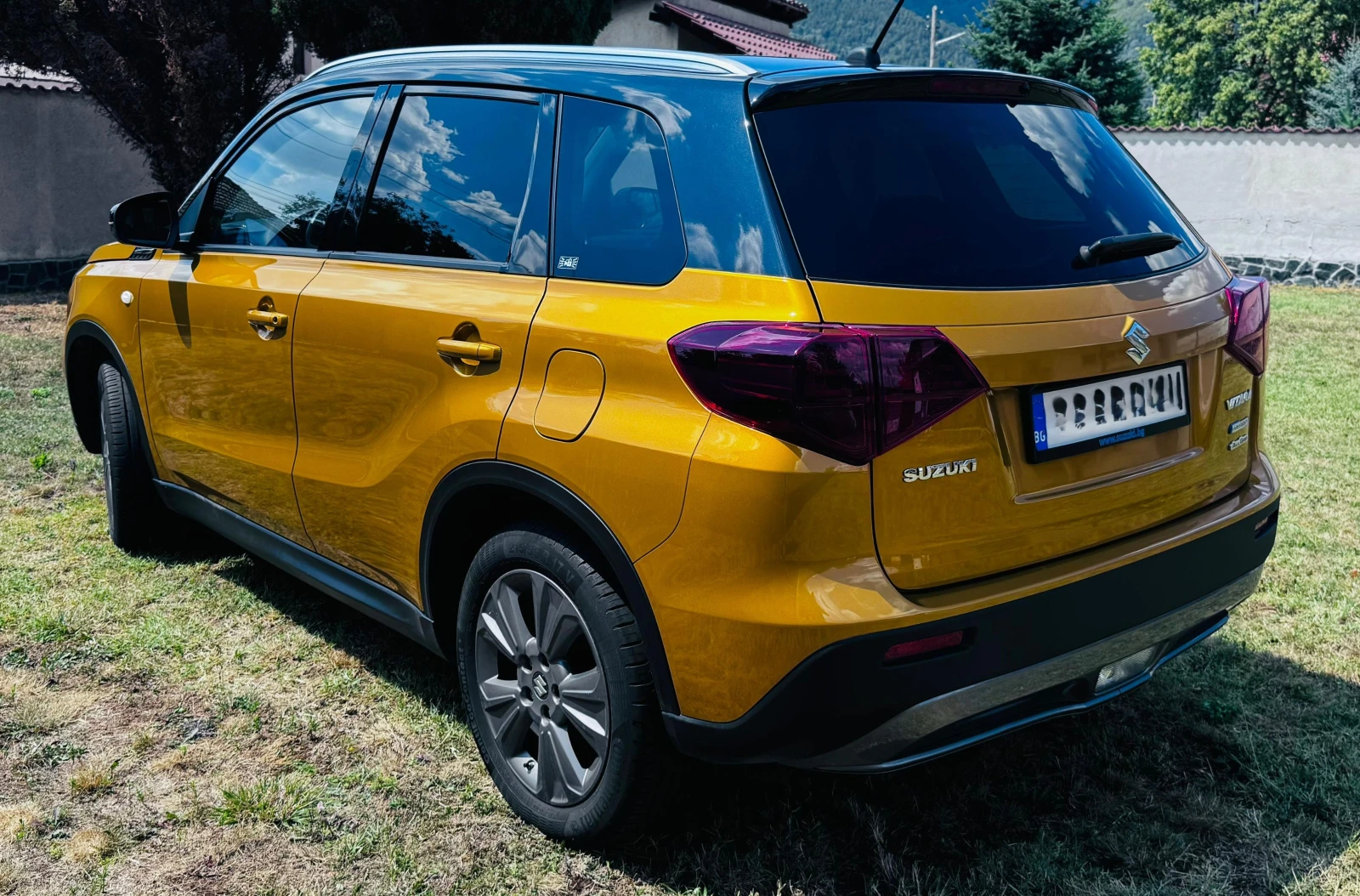 Suzuki Vitara GL+ Buster Jet HYBRID 4x4 - изображение 6