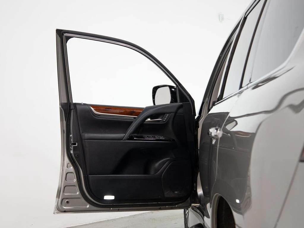 Lexus LX * 7 PASS | SUNROOF * CARFAX *  | Mobile.bg � ����������� 8