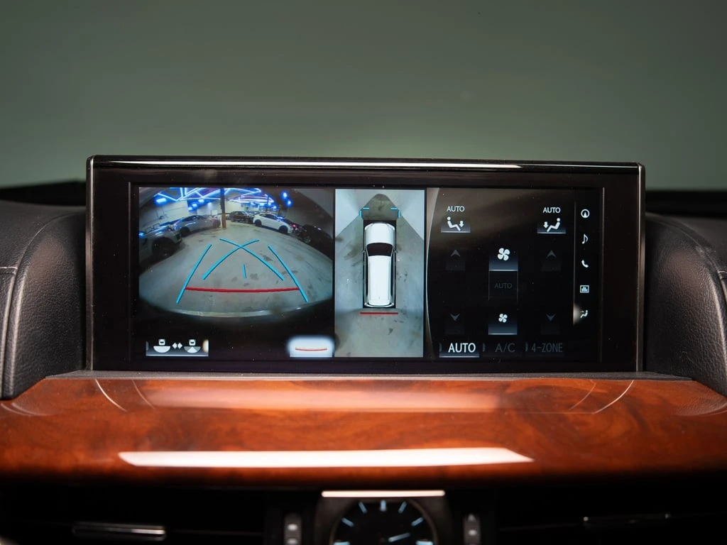 Lexus LX * 7 PASS | SUNROOF * CARFAX *  | Mobile.bg � ����������� 10