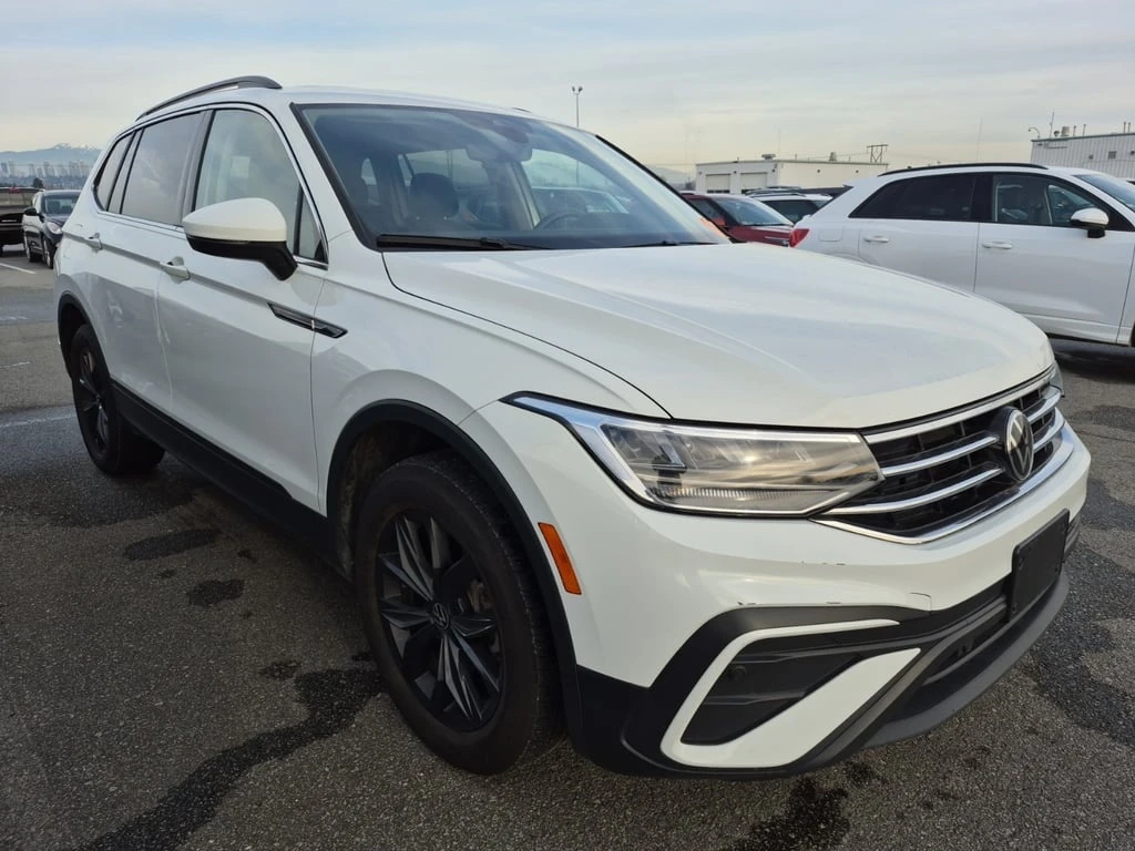 VW Tiguan * COMFORTLINE * CARFAX * AWD *  - изображение 2