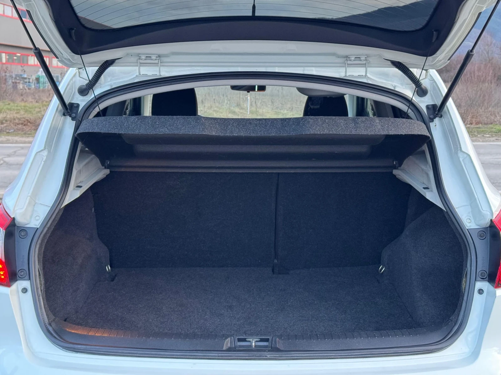 Nissan Qashqai 1.5DCI 110k.s 6s.k ������ | Mobile.bg � ����������� 11