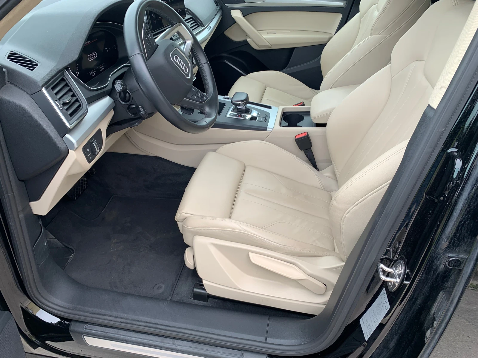 Audi Q5 40 TDI Mild Hybrid* virtual cockpit * distronic , снимка 8 - Автомобили и джипове - 54482119