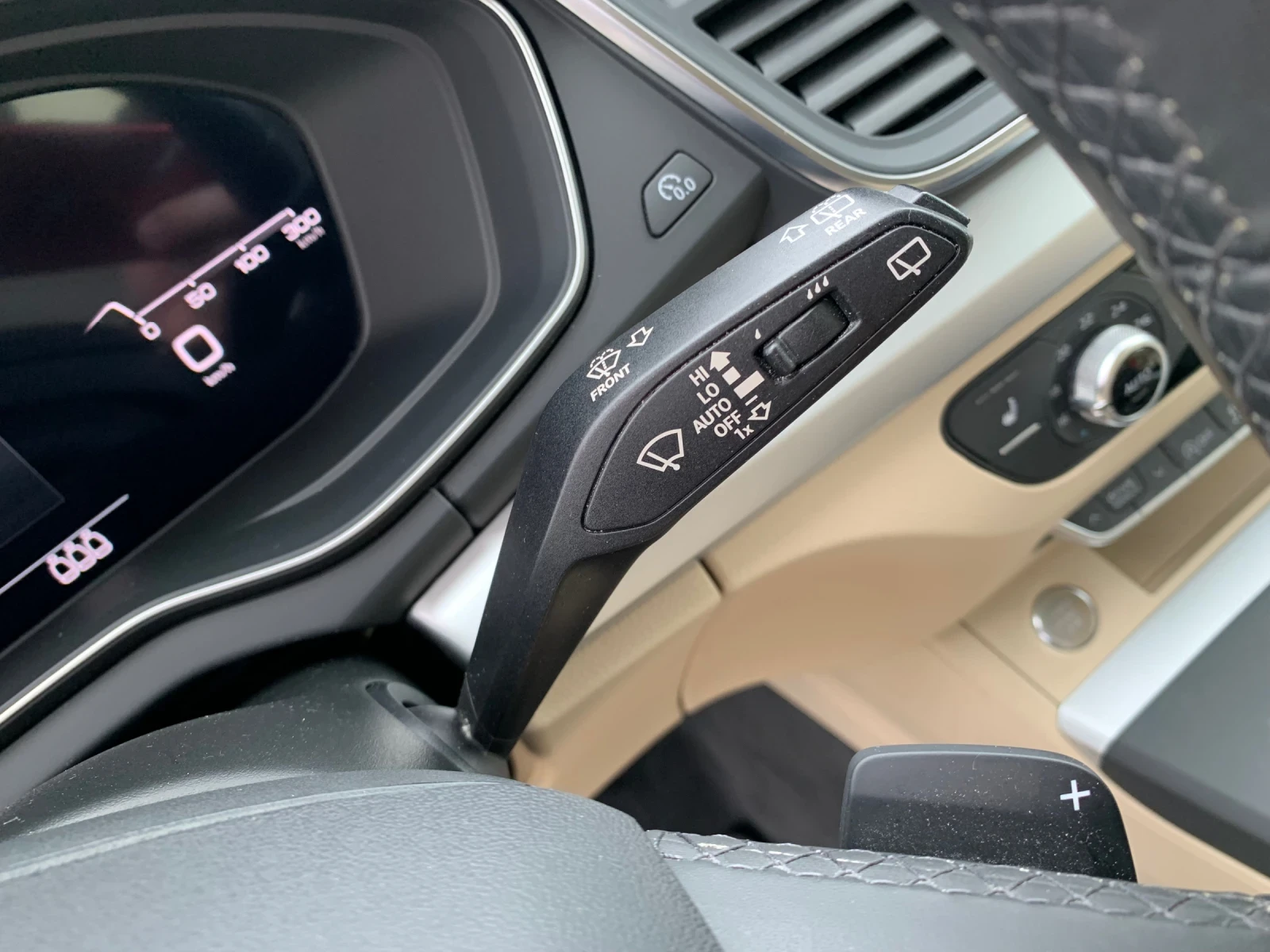 Audi Q5 40 TDI Mild Hybrid* virtual cockpit * distronic , снимка 17 - Автомобили и джипове - 54482119
