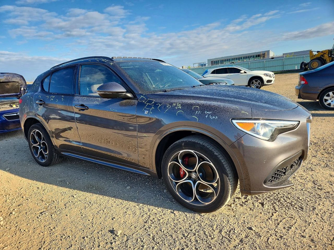 Alfa Romeo Stelvio TI| HARMAN&KARDON| DISTRONIC| ПАНО| , снимка 3 - Автомобили и джипове - 54586786