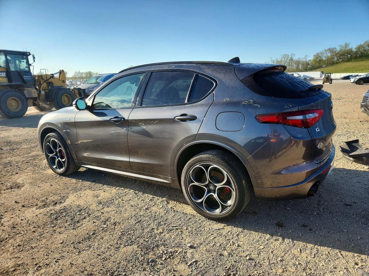 Alfa Romeo Stelvio TI| HARMAN&KARDON| DISTRONIC| ПАНО| , снимка 4 - Автомобили и джипове - 54586786