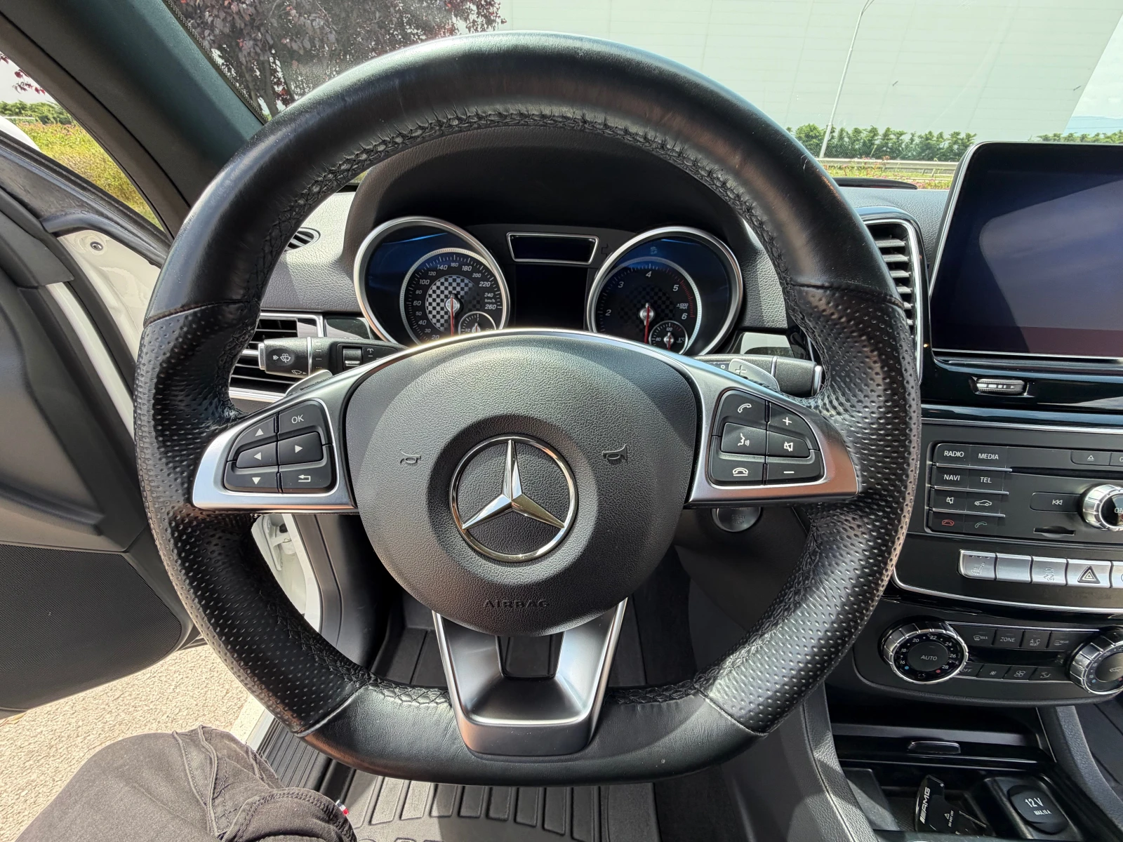 Mercedes-Benz GLE 350 4Matic, снимка 16 - Автомобили и джипове - 54889095