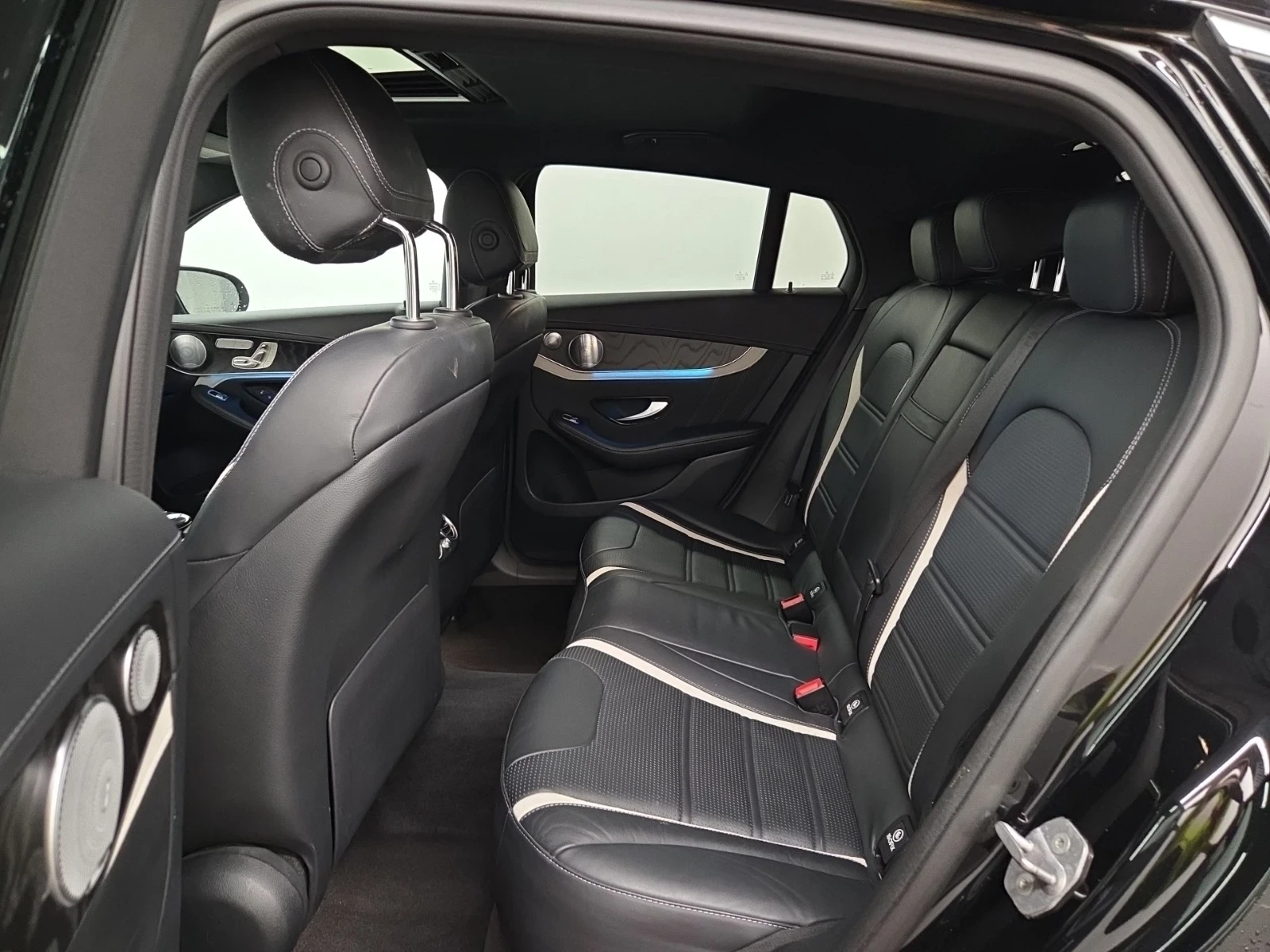 Mercedes-Benz GLC 63 AMG 360* BURMESTER* ПОДГРЕВ* ОБДУХВАНЕ* CARFAX , снимка 14 - Автомобили и джипове - 55252301