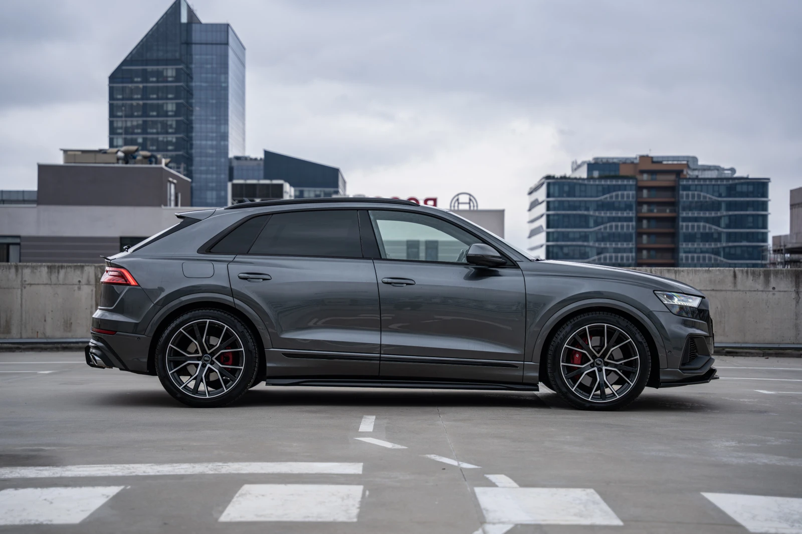 Audi SQ8, снимка 6 - Автомобили и джипове - 55829897