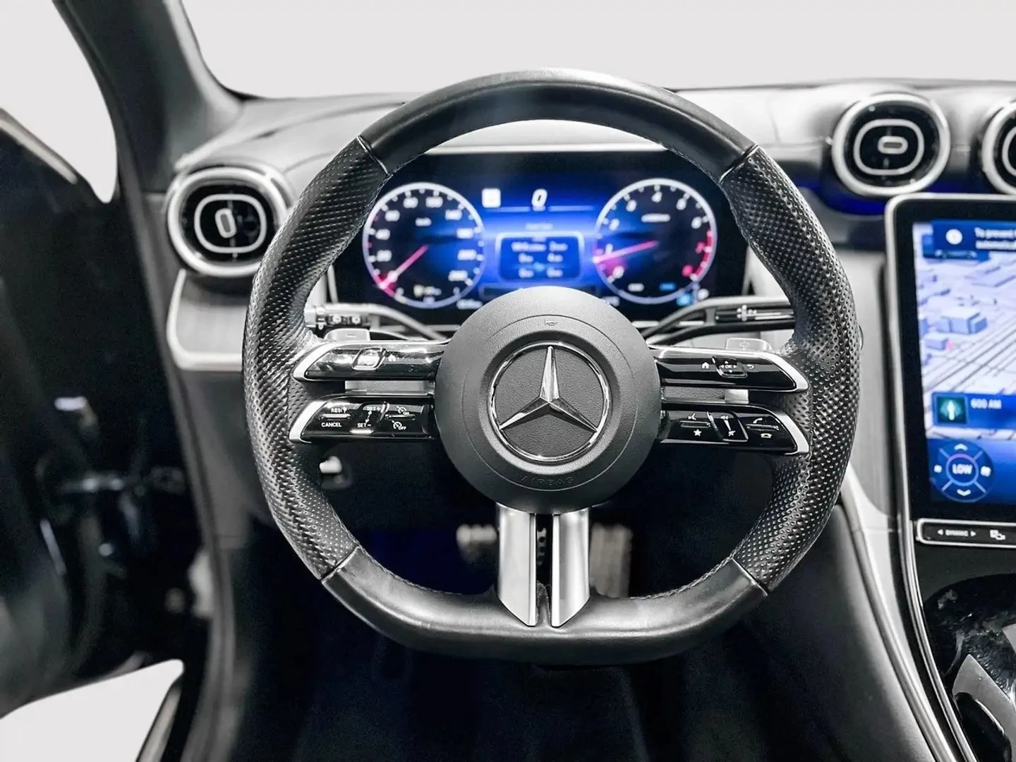 Mercedes-Benz GLC 300 4MATIC AMG PKG ЦЕНА ДО БЪЛГАРИЯ АВТОКРЕДИТ, снимка 8 - Автомобили и джипове - 55848327