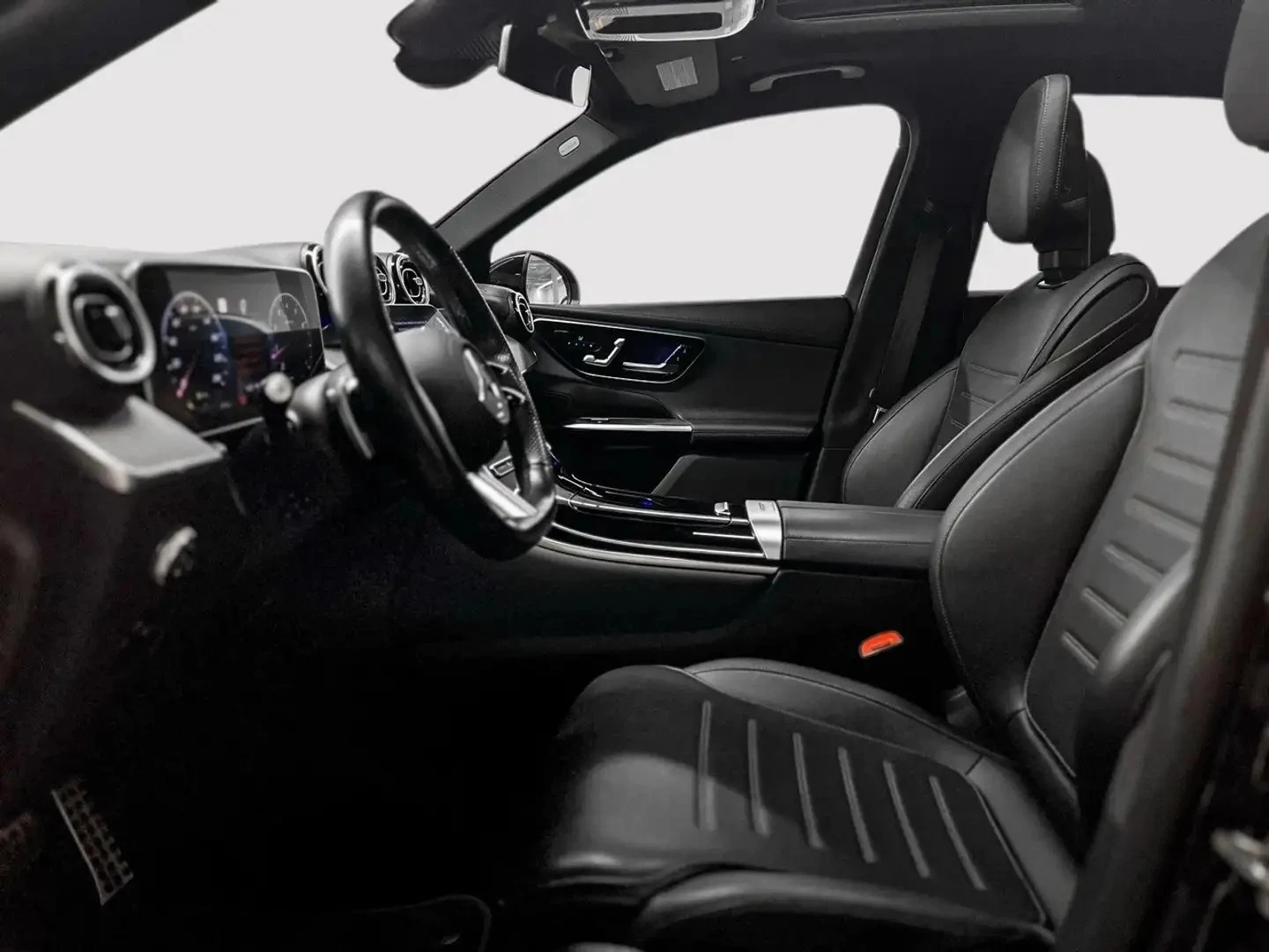Mercedes-Benz GLC 300 4MATIC AMG PKG ЦЕНА ДО БЪЛГАРИЯ АВТОКРЕДИТ, снимка 7 - Автомобили и джипове - 55848327