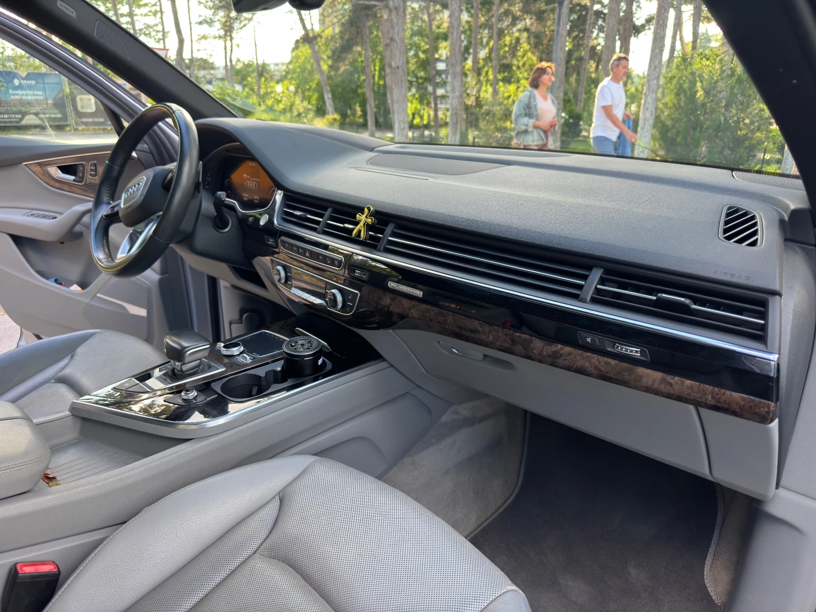 Audi Q7, снимка 6 - Автомобили и джипове - 56351416