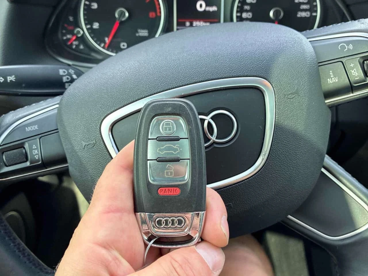 Audi Q5 2.0T Technik * CARFAX * ���� �� ������* ���������� | Mobile.bg � ����������� 17