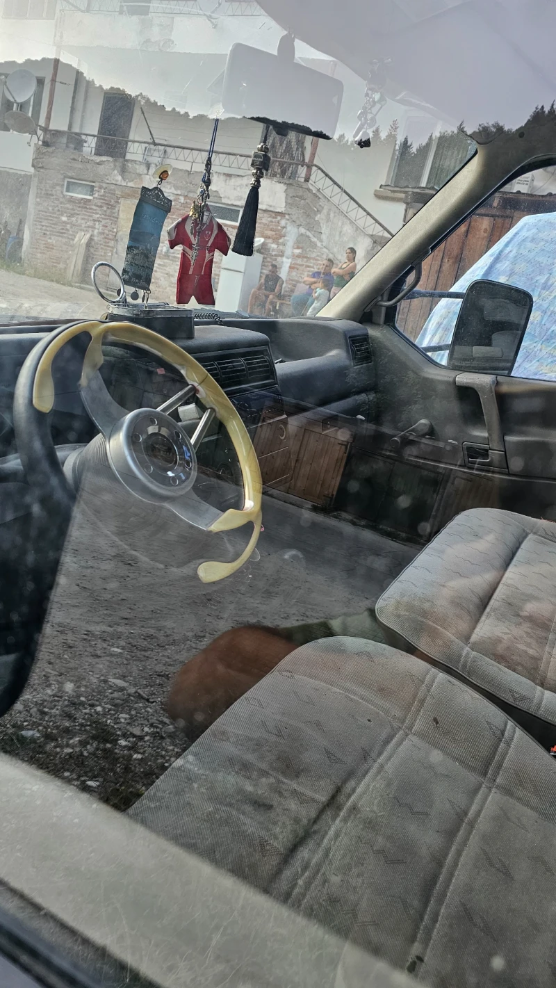 VW T4, снимка 3 - Бусове и автобуси - 53453924