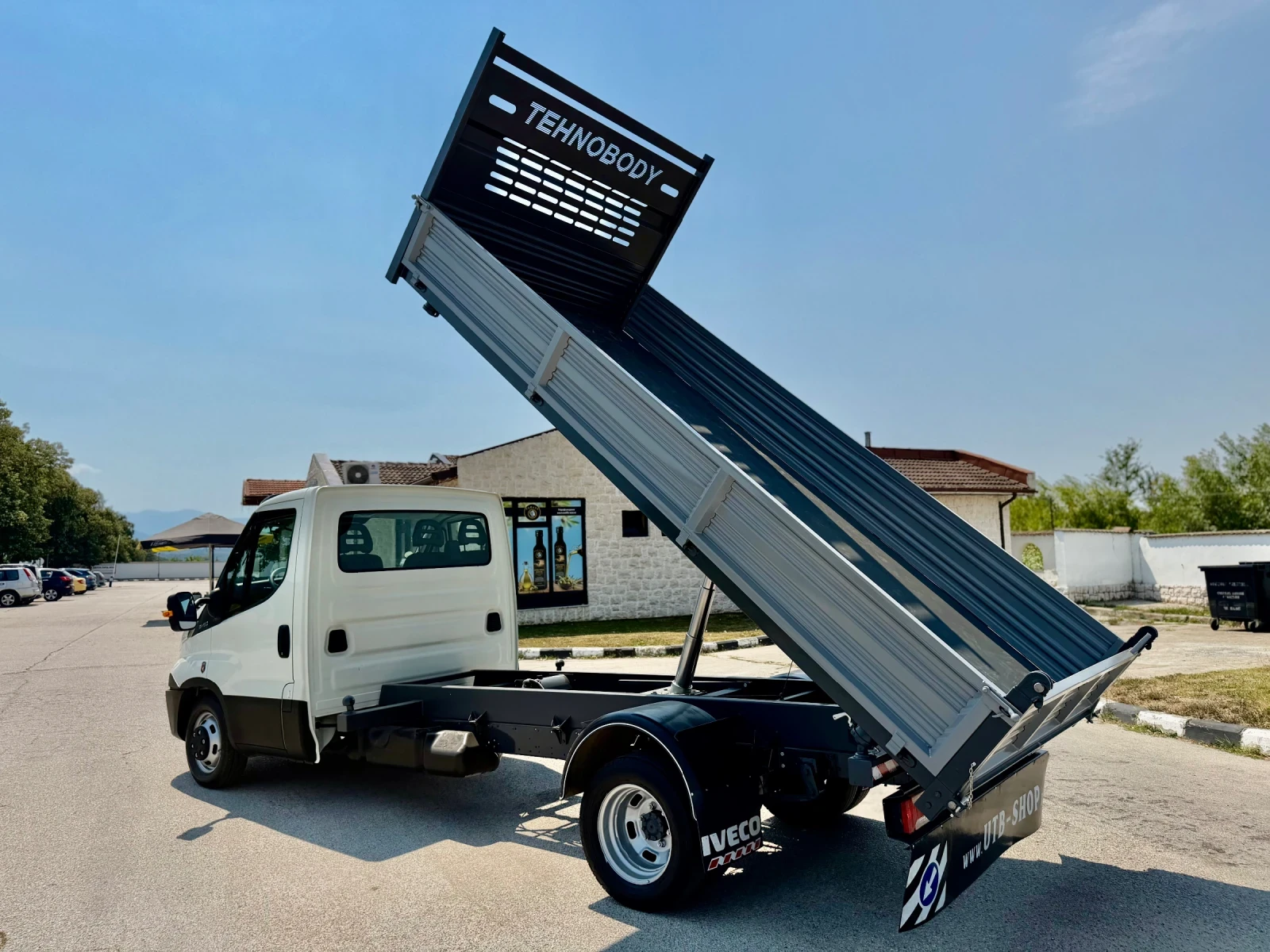 Iveco 35c15 ОРИГИНАЛЕН САМОСВАЛ* КЛИМАТИК, снимка 5 - Бусове и автобуси - 55710475