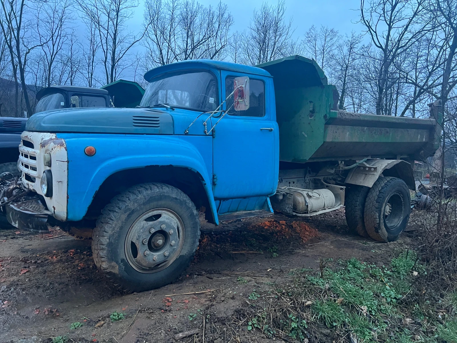 Zil 130 САМОСВАЛ, снимка 2 - Камиони - 54088061