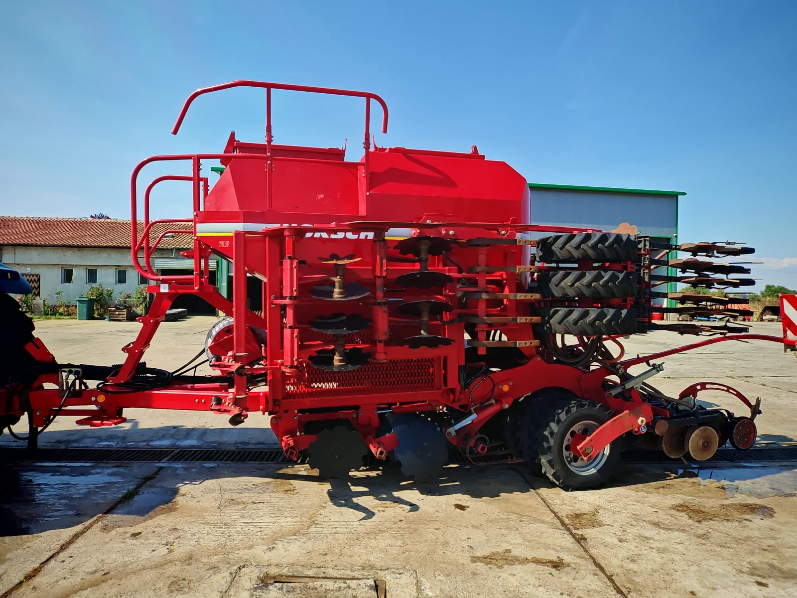  Horsch 4 DC     20 % | Mobile.bg   1