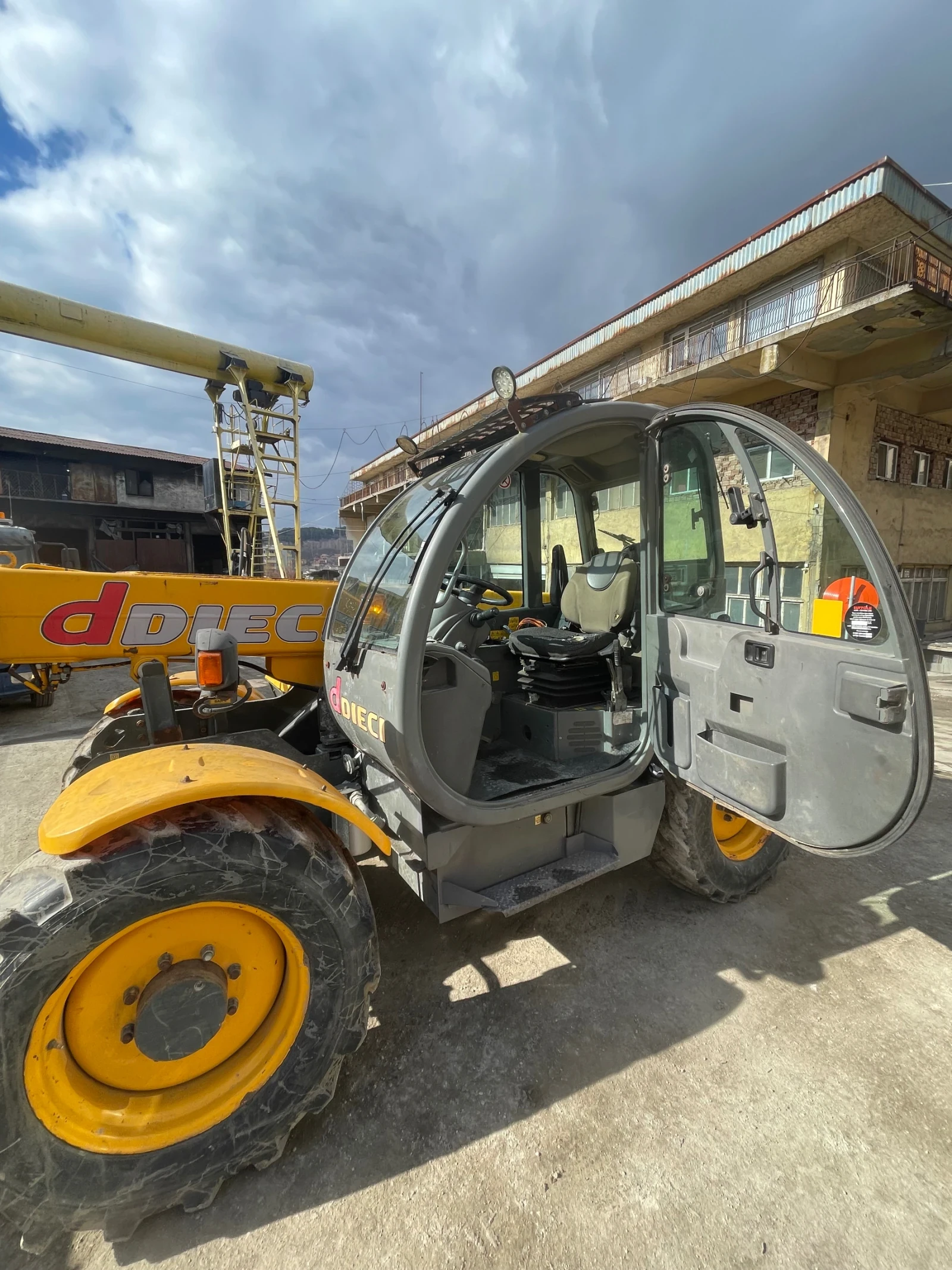 ������������ ������� Dieci | Mobile.bg � ����������� 10