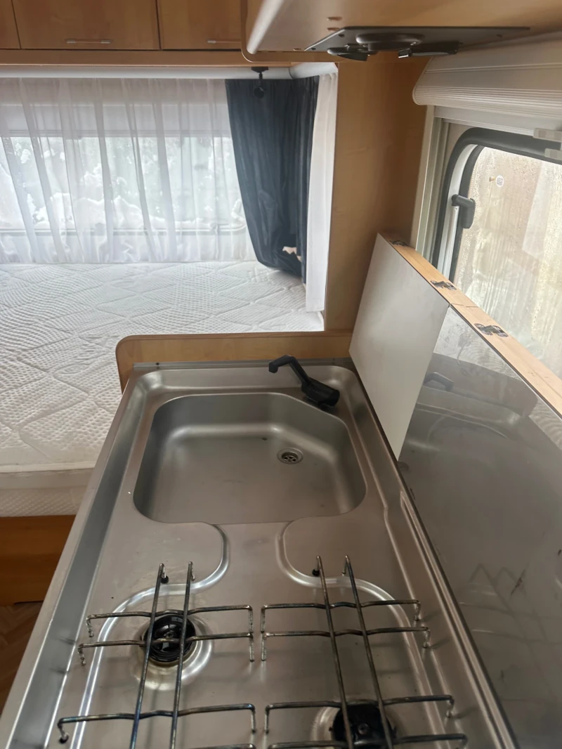 Каравана Burstner 435st sport Artstep, снимка 10 - Каравани и кемпери - 52913002