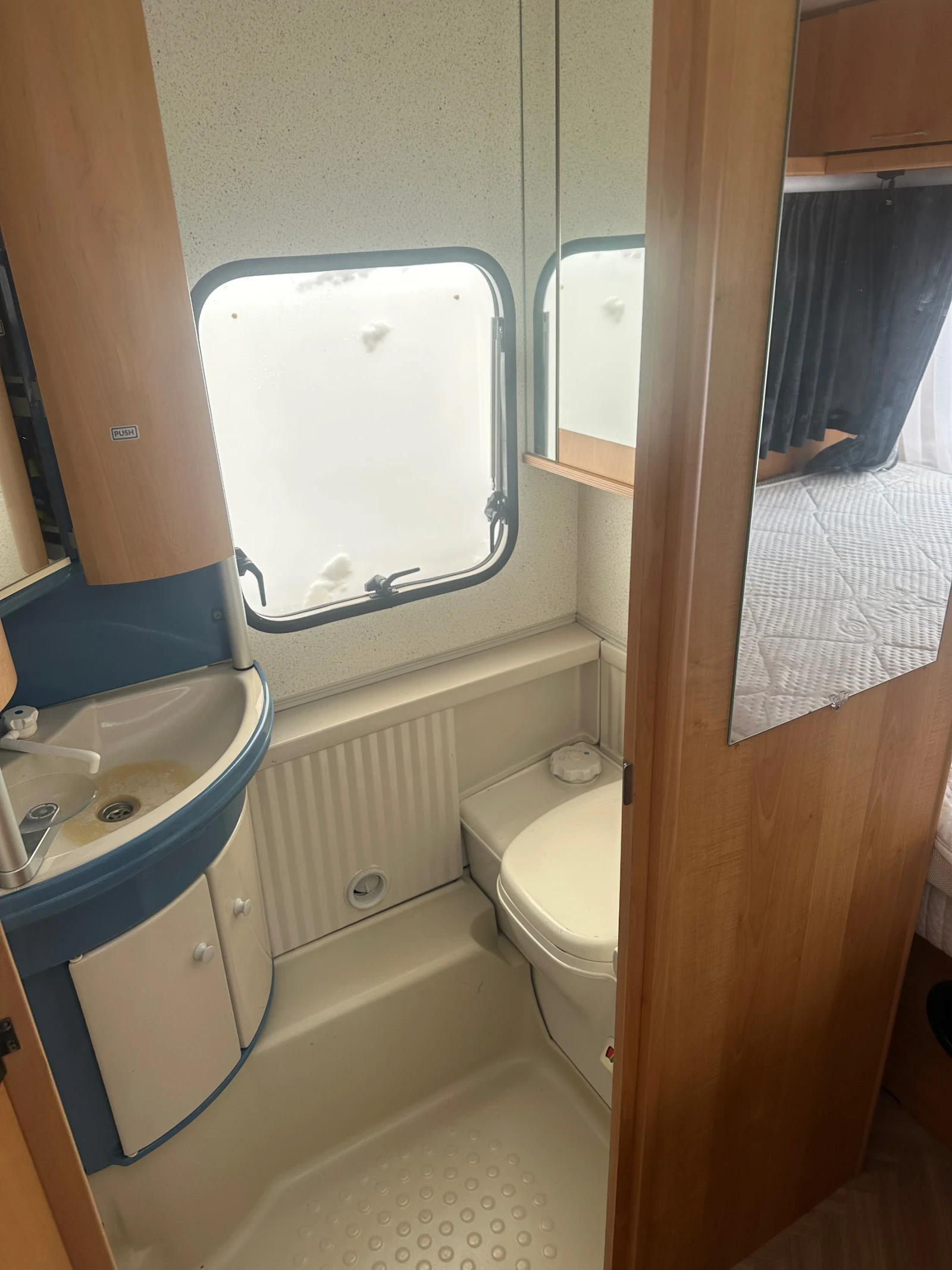 Каравана Burstner 435st sport Artstep - изображение 7