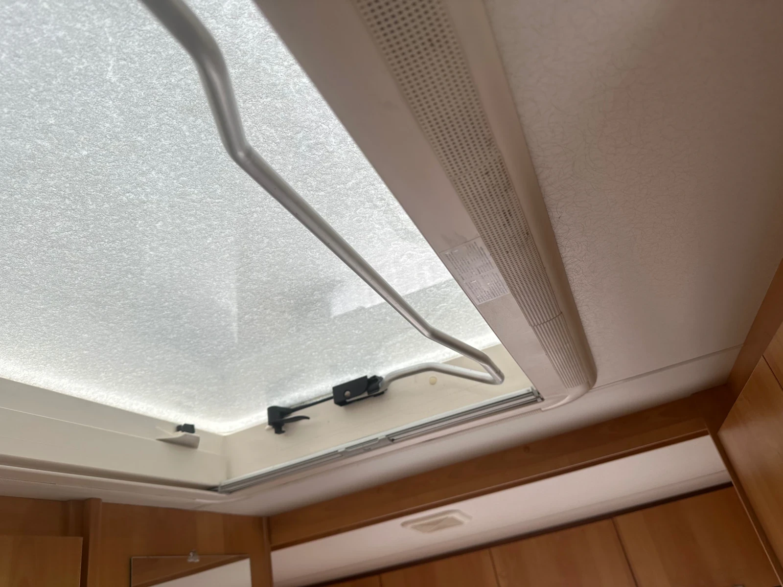 Каравана Burstner 435st sport Artstep - изображение 8