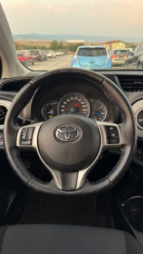 Toyota Yaris Hybrid/Пълна сервизна история/Камера, снимка 9