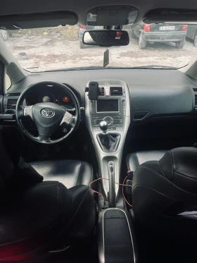 Toyota Auris 2.2D-CAT KEYLESS/NAVI/КОЖА - 3350 € / 6552.03 лв. - 50607426 7