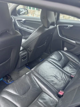 Volvo V60 1.6 - 5000 € / 9779.15 лв. - 45081037 9