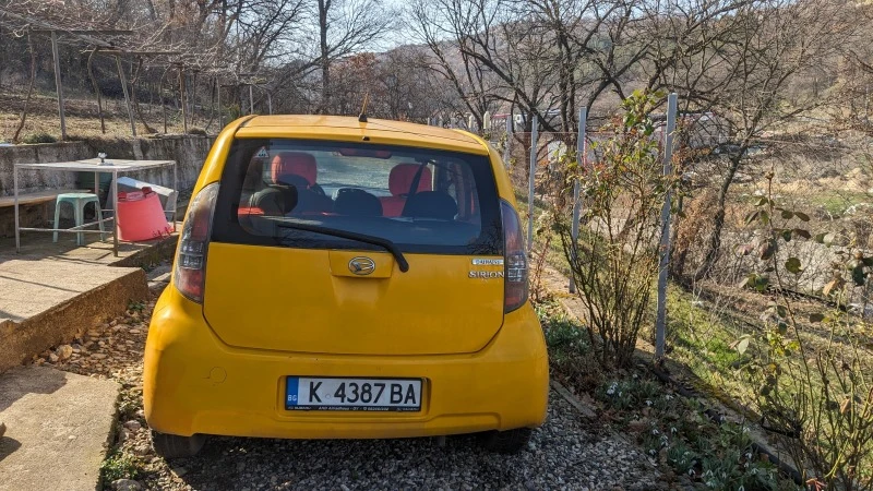 Daihatsu Sirion, снимка 6 - Автомобили и джипове - 47315931