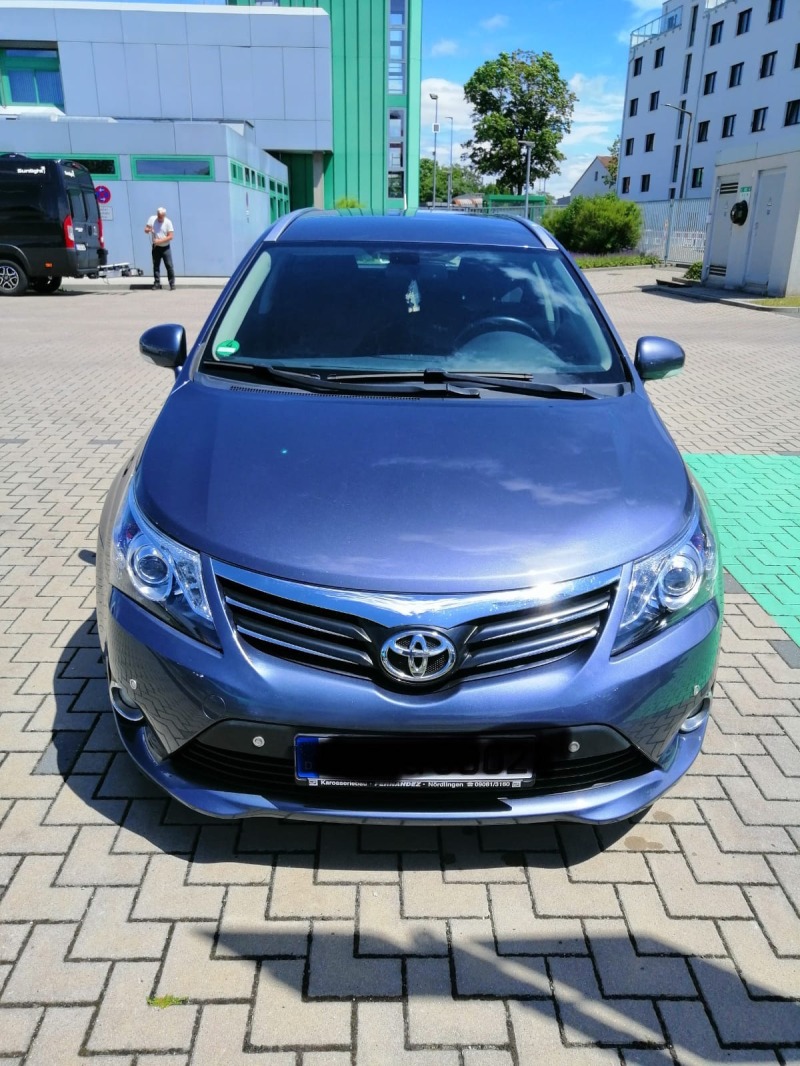 Toyota Avensis Facelift 2.2 150 к.с., снимка 5 - Автомобили и джипове - 46648002