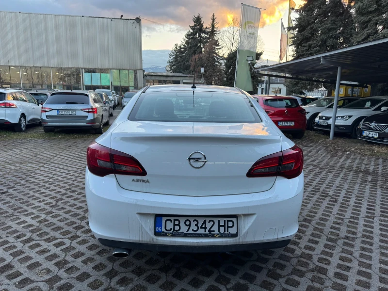 Opel Astra 1.4T Enjoy, снимка 5 - Автомобили и джипове - 48602637