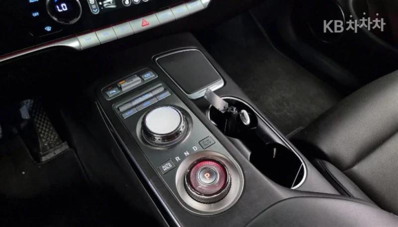 Genesis GV70 2.5T AWD ЛИЗИНГ БЕЗ ПЪРВОНАЧАЛНА ВНОСКА, снимка 7 - Автомобили и джипове - 52650492