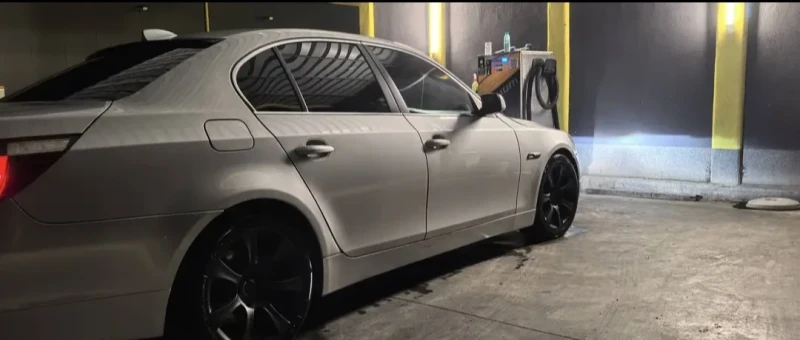 BMW 530 Седан, снимка 2 - Автомобили и джипове - 52055559