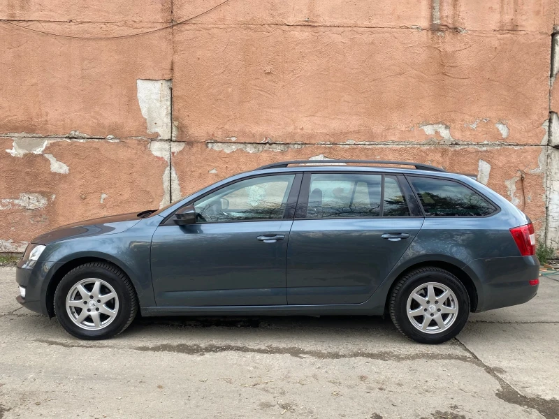 Skoda Octavia бензин 80 х. км , снимка 2 - Автомобили и джипове - 52539195