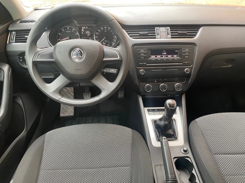 Skoda Octavia бензин 80 х. км , снимка 8 - Автомобили и джипове - 52539195