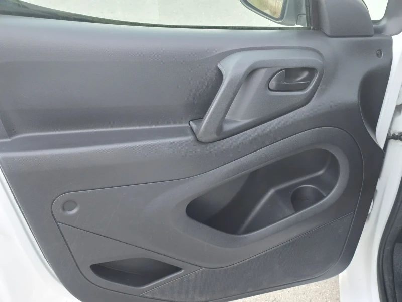 Citroen Berlingo 1.6HDi/euro6, снимка 10 - Автомобили и джипове - 52631937