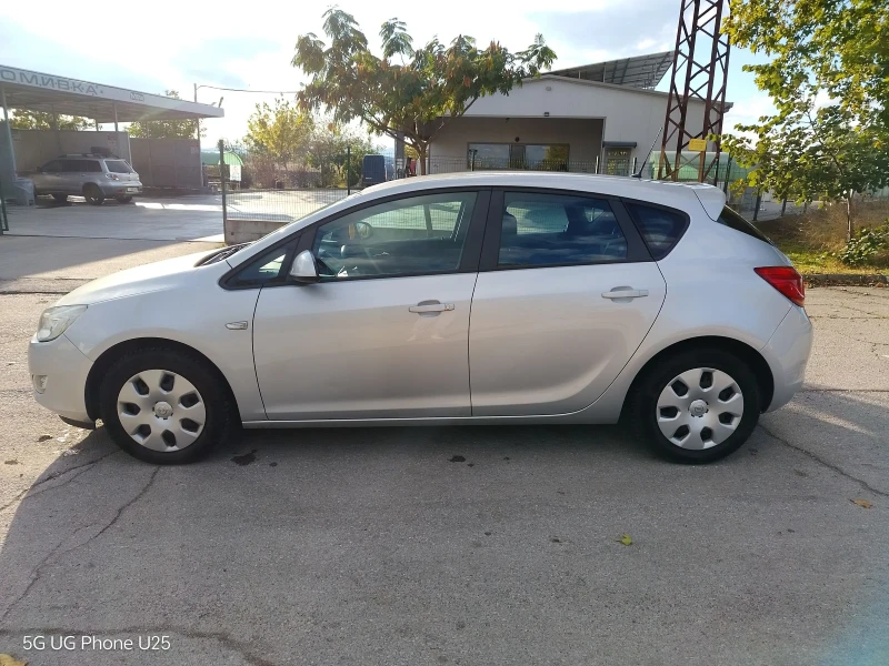 Opel Astra, снимка 4 - Автомобили и джипове - 52920592