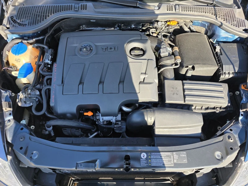 Skoda Octavia 1.6TDi EURO5A Лизинг, снимка 16 - Автомобили и джипове - 52935755