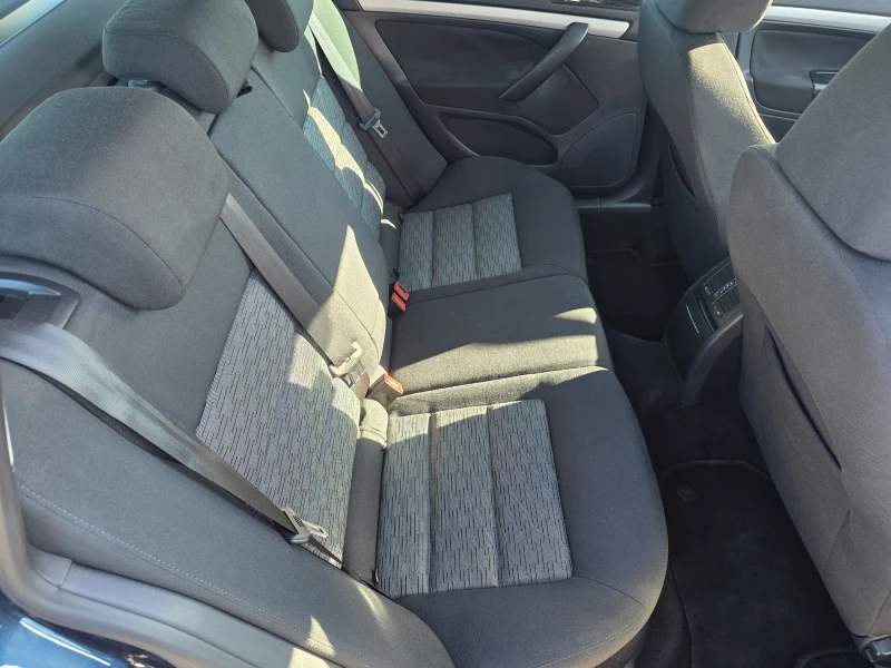 Skoda Octavia 1.6TDi EURO5A Лизинг, снимка 14 - Автомобили и джипове - 52935755