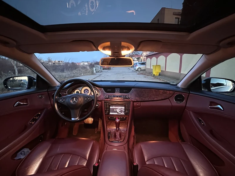 Mercedes-Benz CLS 320 CLS 320, снимка 10 - Автомобили и джипове - 53157316