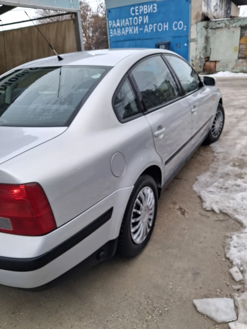 VW Passat, снимка 4 - Автомобили и джипове - 53234532