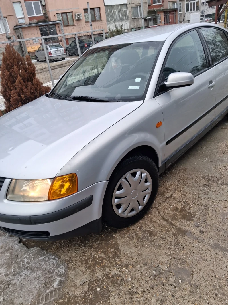 VW Passat, снимка 2 - Автомобили и джипове - 53234532