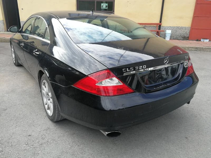 Mercedes-Benz CLS 320 CDi, снимка 3 - Автомобили и джипове - 29876601