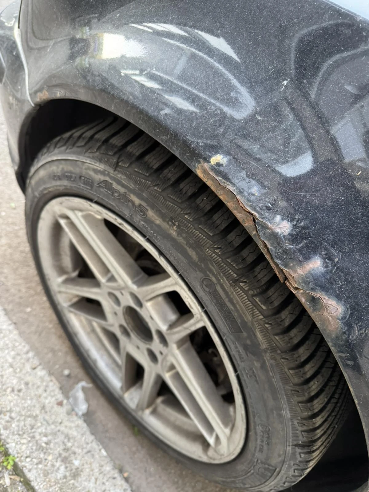 BMW 330 ЗАДНО РЪЧКА - изображение 2