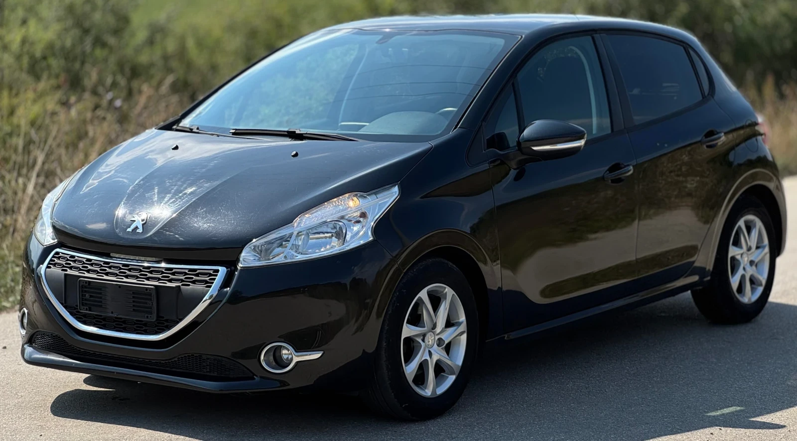 Peugeot 208 1.4HDI /70кс АВТОМАТ  - изображение 3