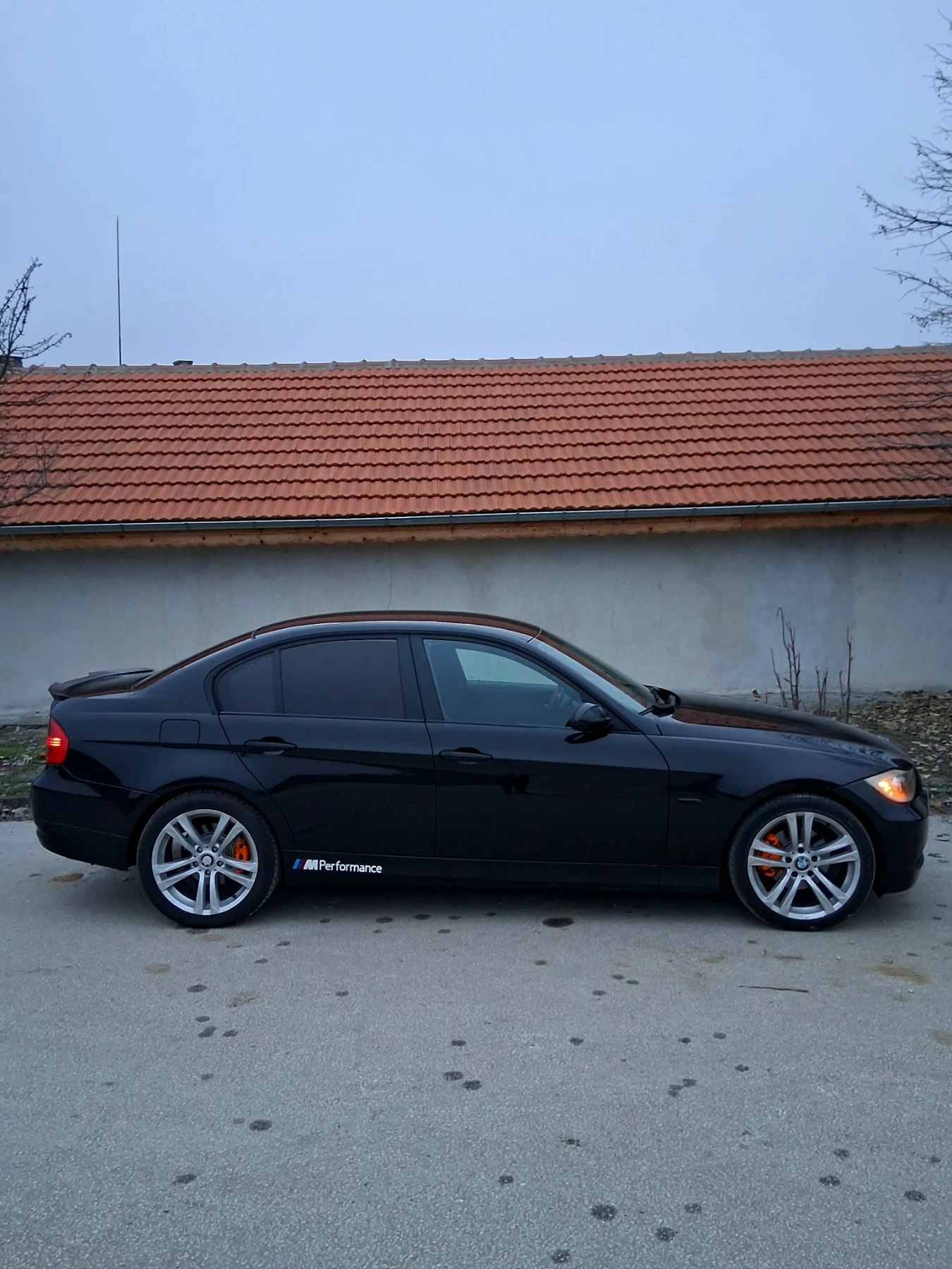 BMW 320 320d - изображение 5