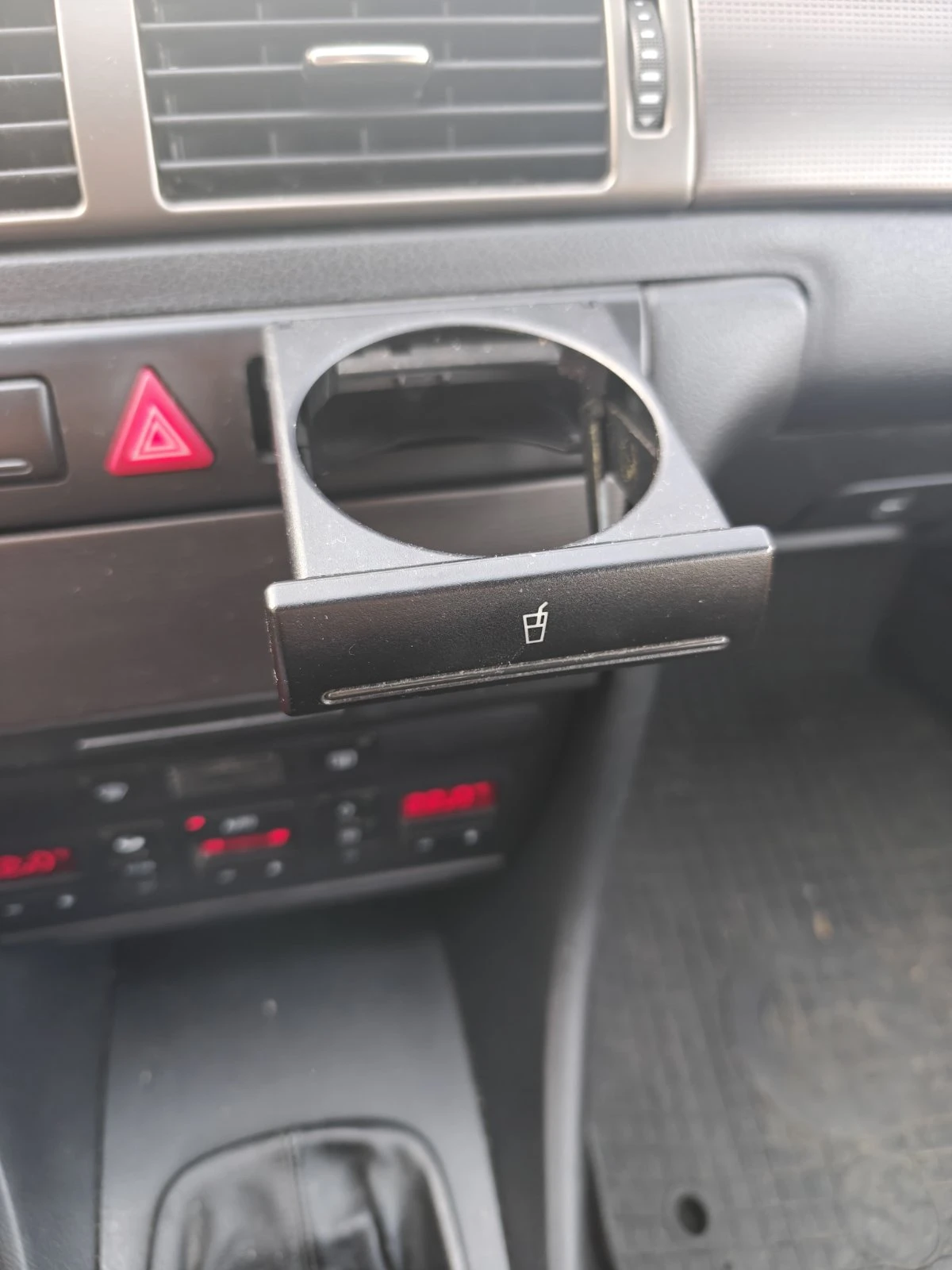 Audi A6 C5  - изображение 8